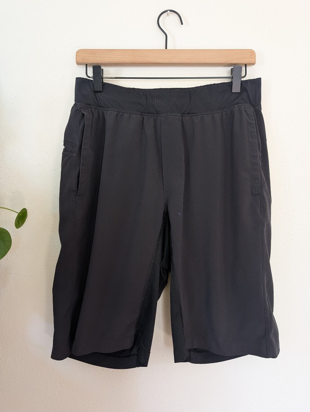 lululemon athletica | Men's Active Short Black